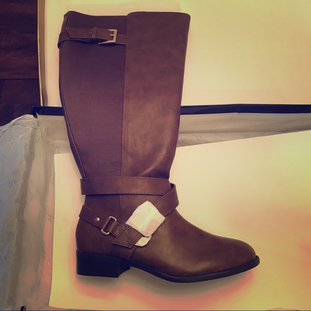 BRAND NEW IN BOX- Brown wide-calf ankle boot.